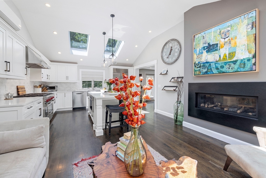 24 Constitution Road Lexington, MA 02421 - Photo 9 of 40