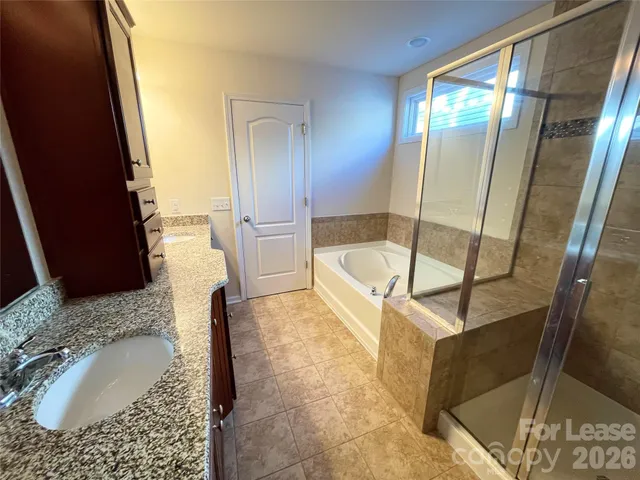 $2,350 | 141 Four Seasons Way, Mooresville, NC 28117