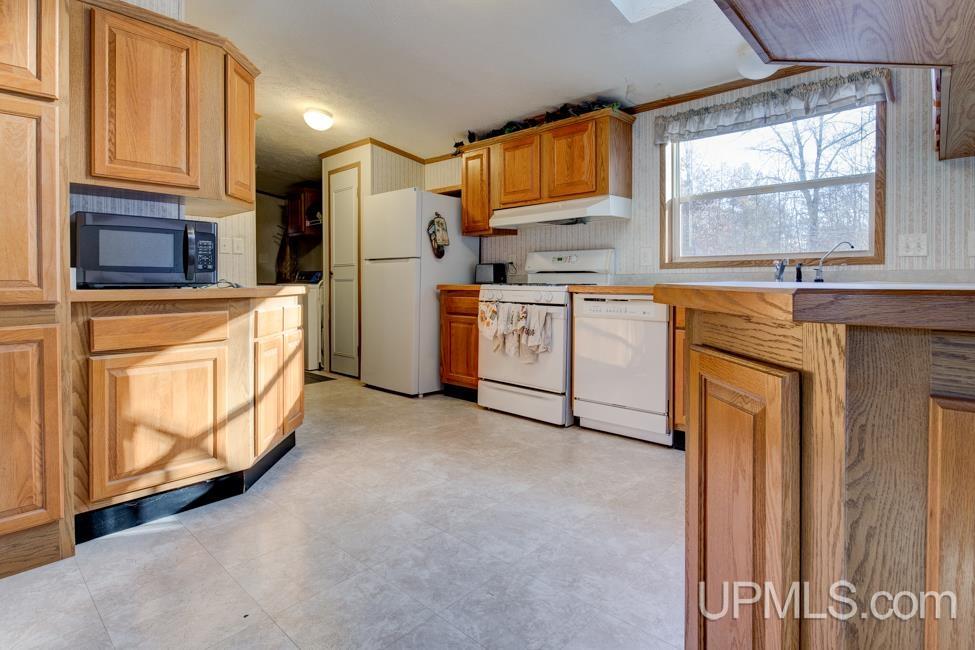 10432 V.05 Road, Unit NONE Rapid River, MI 49878 - Photo 10 of 41