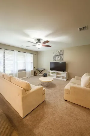 $3,200 | 15697 West Westview Drive, Goodyear, AZ 85395