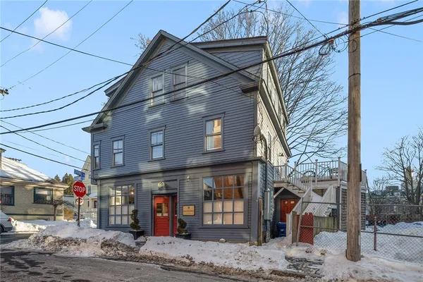 $750,000 | 21 Spring Street, Unit 3, Newport, RI 02840