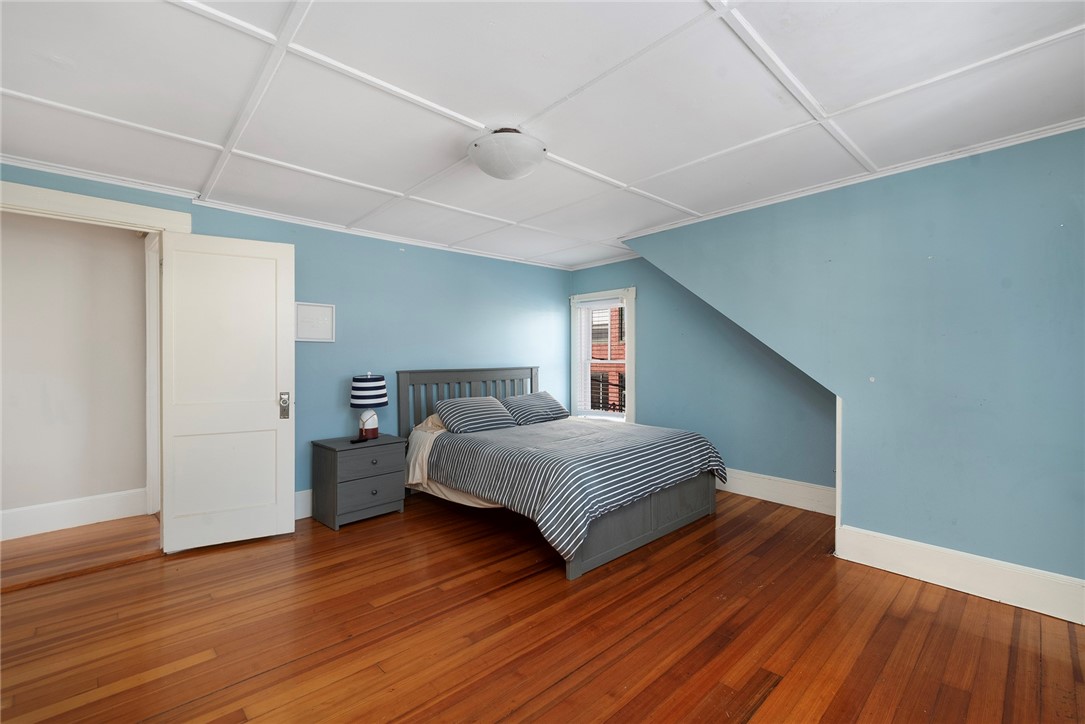 21 Spring Street, Unit 3 Newport, RI 02840 - Photo 13 of 25