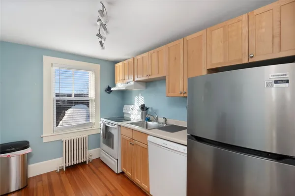 $750,000 | 21 Spring Street, Unit 3, Newport, RI 02840