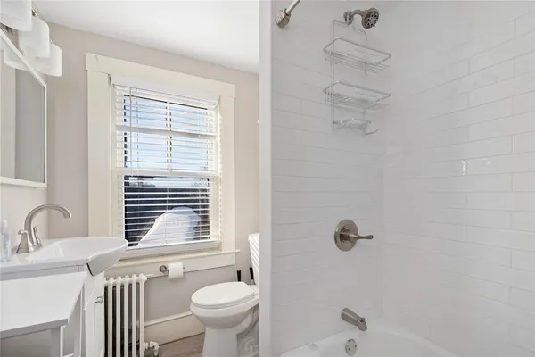 $750,000 | 21 Spring Street, Unit 3, Newport, RI 02840