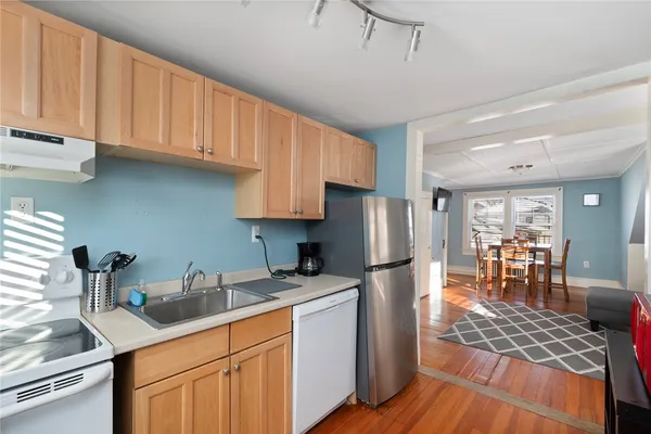 $750,000 | 21 Spring Street, Unit 3, Newport, RI 02840