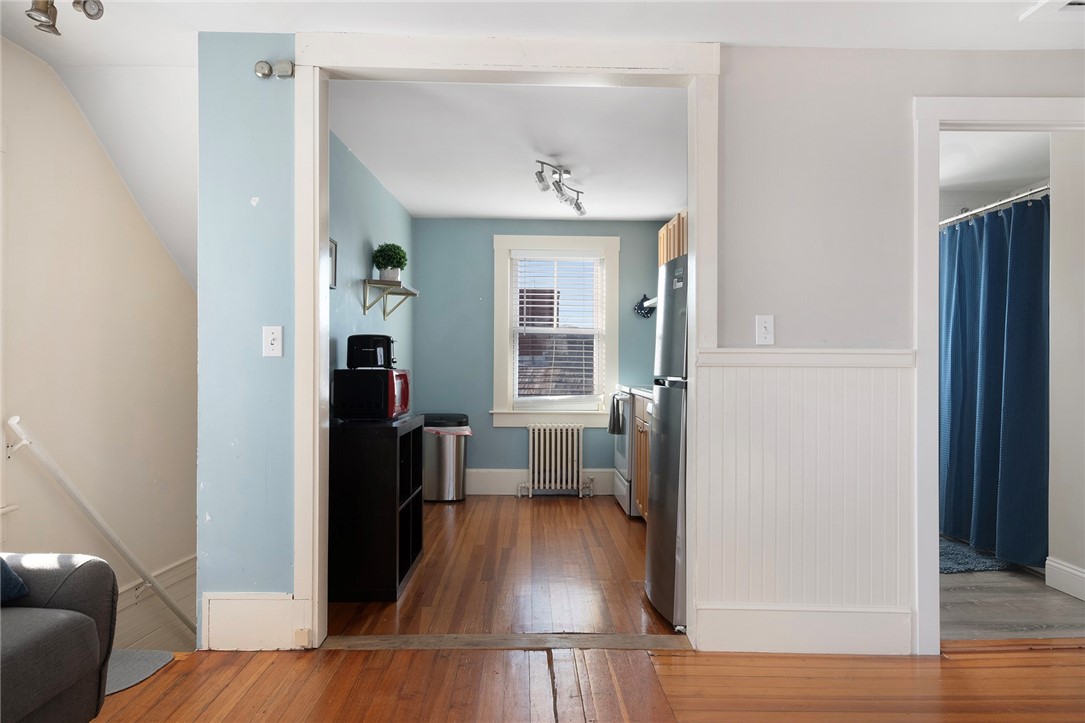 21 Spring Street, Unit 3 Newport, RI 02840 - Photo 9 of 25