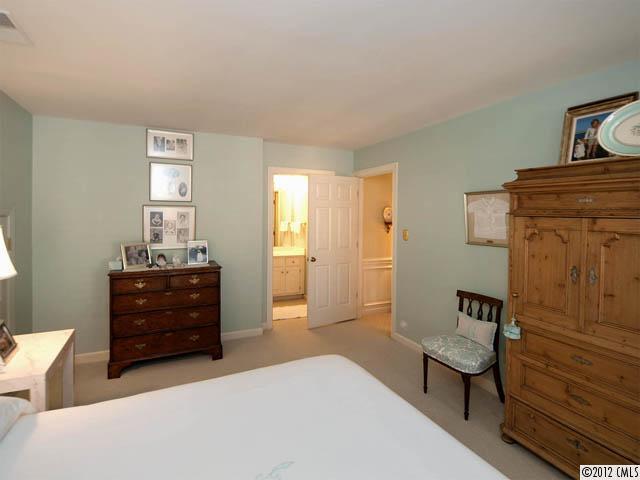 2855 Sharon View Road, Unit 3D Charlotte, NC 28210 - Photo 12 of 16 Gallery Image 12