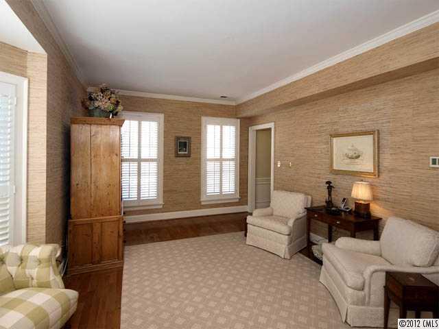 2855 Sharon View Road, Unit 3D Charlotte, NC 28210 - Photo 8 of 16 Gallery Image 8