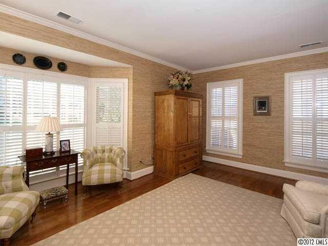 2855 Sharon View Road, Unit 3D Charlotte, NC 28210 - Photo 9 of 16 Gallery Image 9