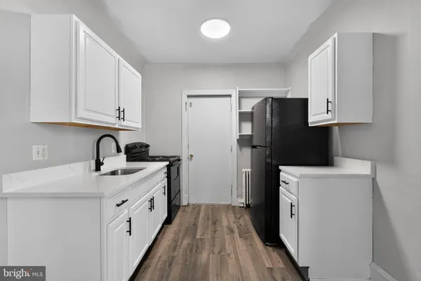 $2,000 | 332 West Washington Street, Unit 2, West Chester, PA 19380