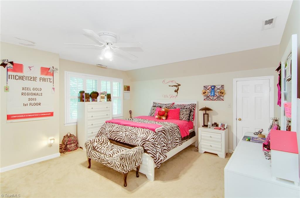 1318 Robinhood Road High Point, NC 27262 - Photo 31 of 43 Generous sized upstairs bedroom