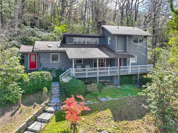 $669,000 | 183 Lakeview Terrace, Blowing Rock, NC 28605