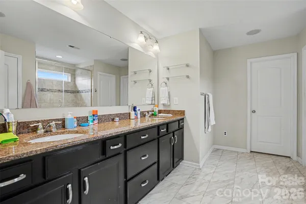 $525,000 | 10916 Tower Oak Drive, Charlotte, NC 28269