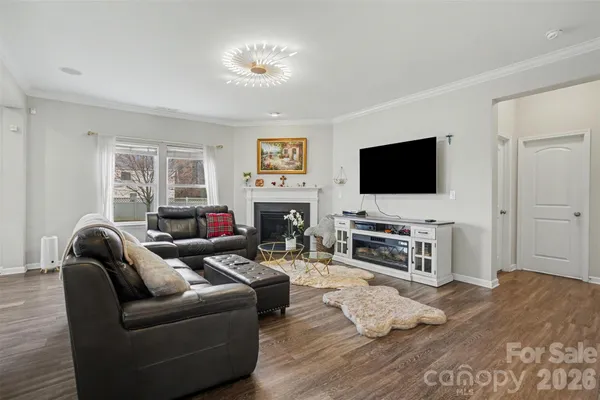 $525,000 | 10916 Tower Oak Drive, Charlotte, NC 28269