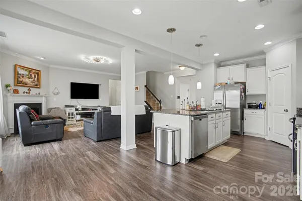 $525,000 | 10916 Tower Oak Drive, Charlotte, NC 28269