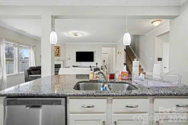 $525,000 | 10916 Tower Oak Drive, Charlotte, NC 28269