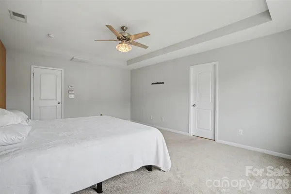 $525,000 | 10916 Tower Oak Drive, Charlotte, NC 28269