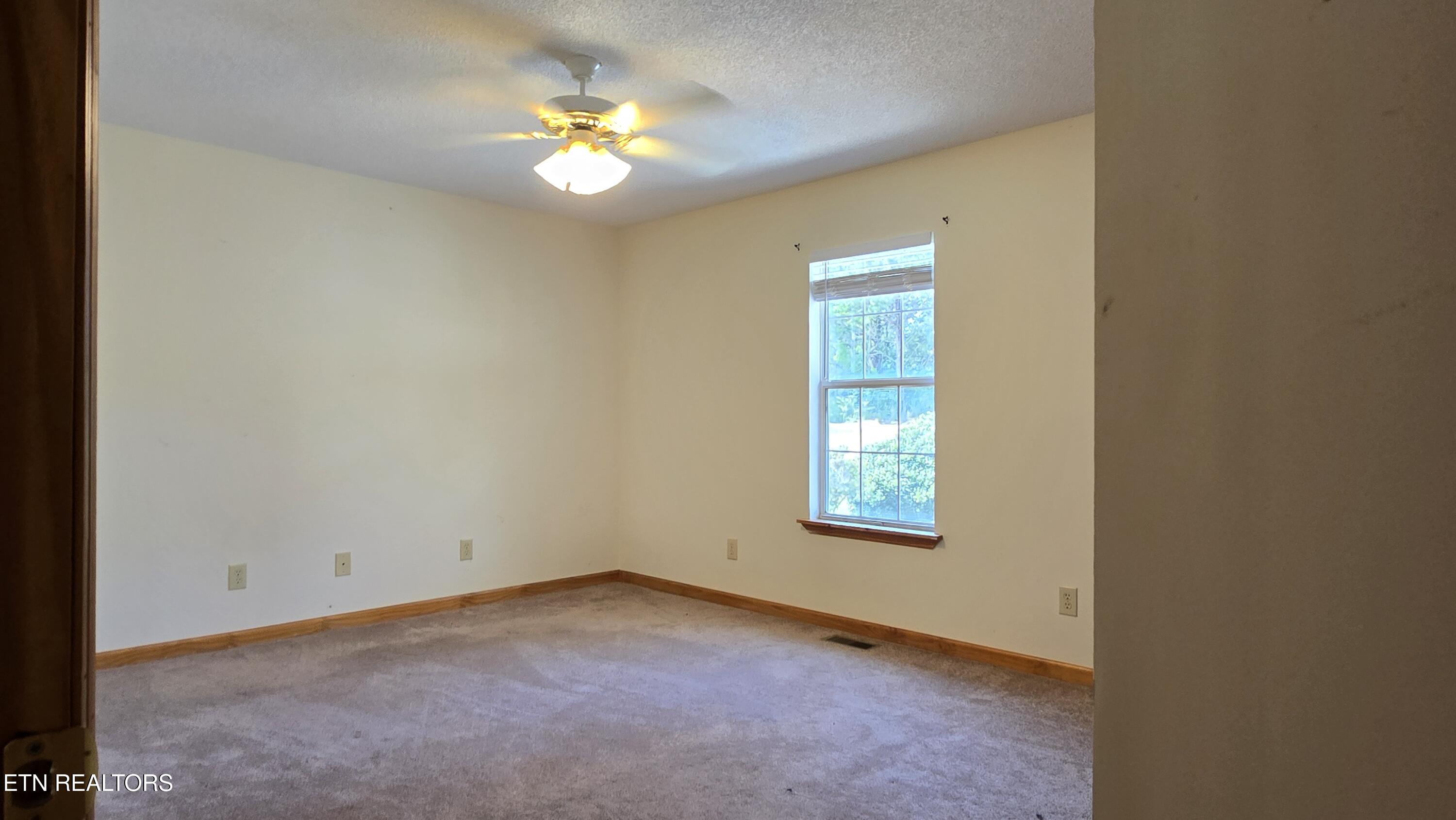324 Circle R Drive Benton, TN 37307 - Photo 13 of 29 20260407_141517