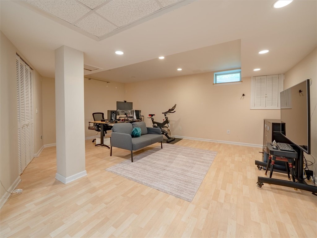 76 Brittany Circle Brighton, NY 14618 - Photo 19 of 21