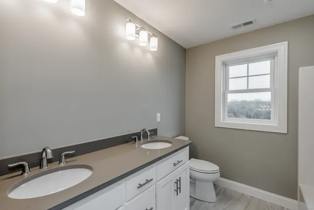 $846,440 | 365 Hillstown Road, Manchester, CT 06040