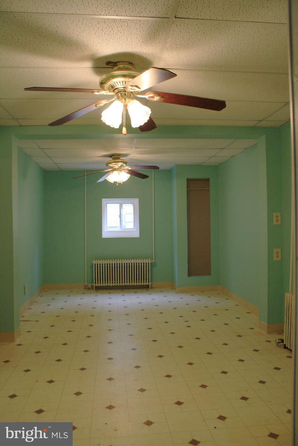 8021 Highpoint Road Baltimore, MD 21234 - Photo 11 of 30 Interior (General)