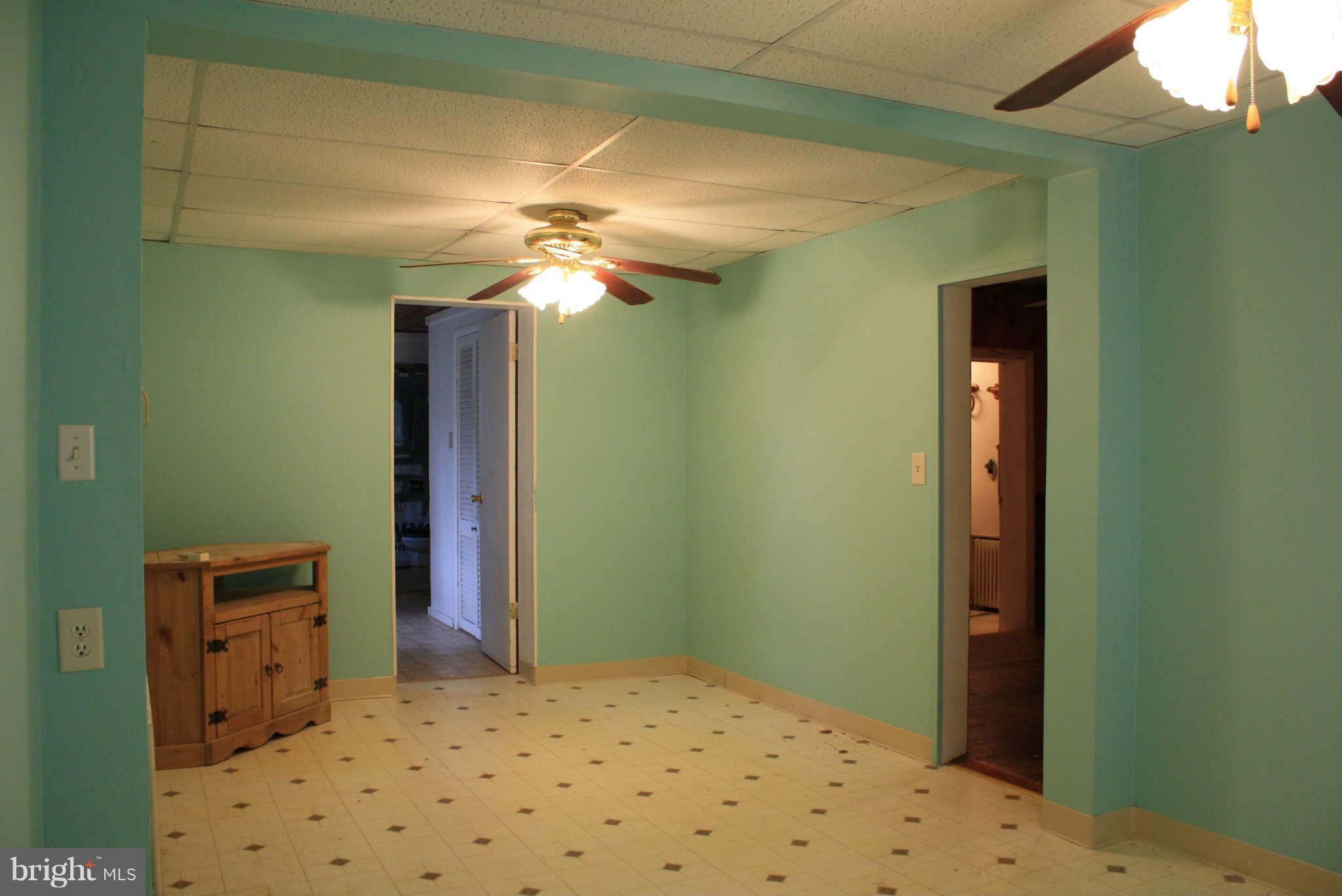 8021 Highpoint Road Baltimore, MD 21234 - Photo 12 of 30 Interior (General)