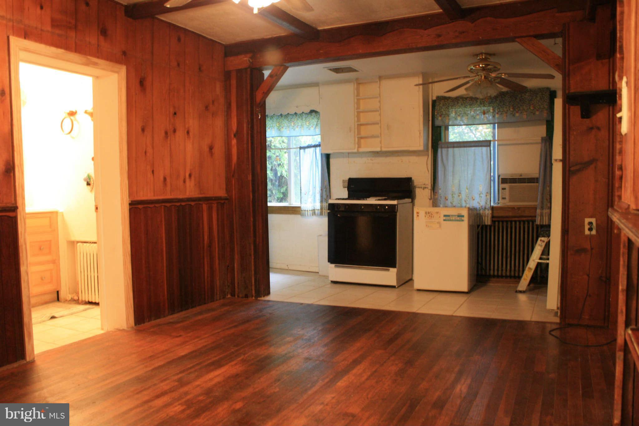 8021 Highpoint Road Baltimore, MD 21234 - Photo 14 of 30 Interior (General)