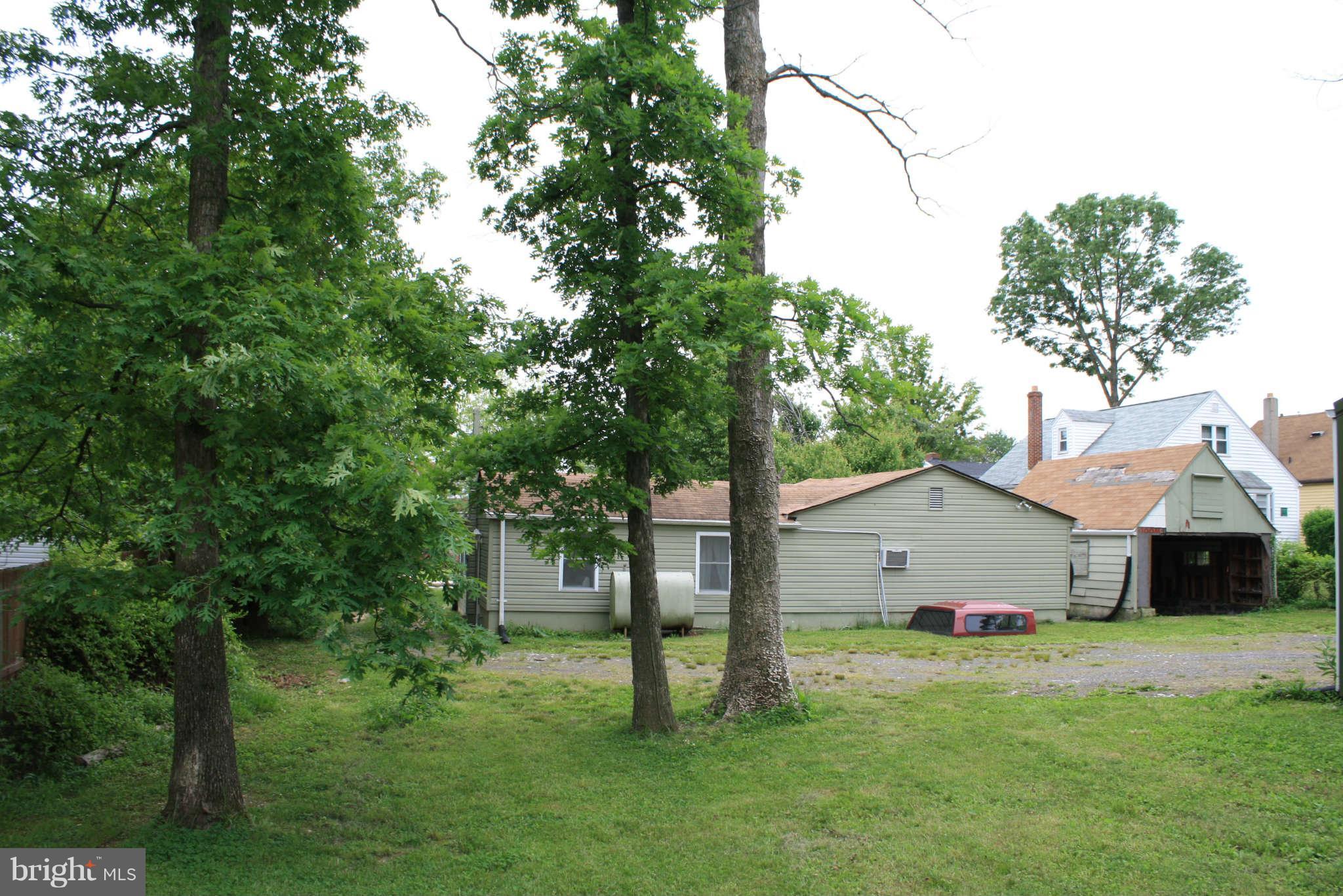 8021 Highpoint Road Baltimore, MD 21234 - Photo 24 of 30 Exterior (Rear)