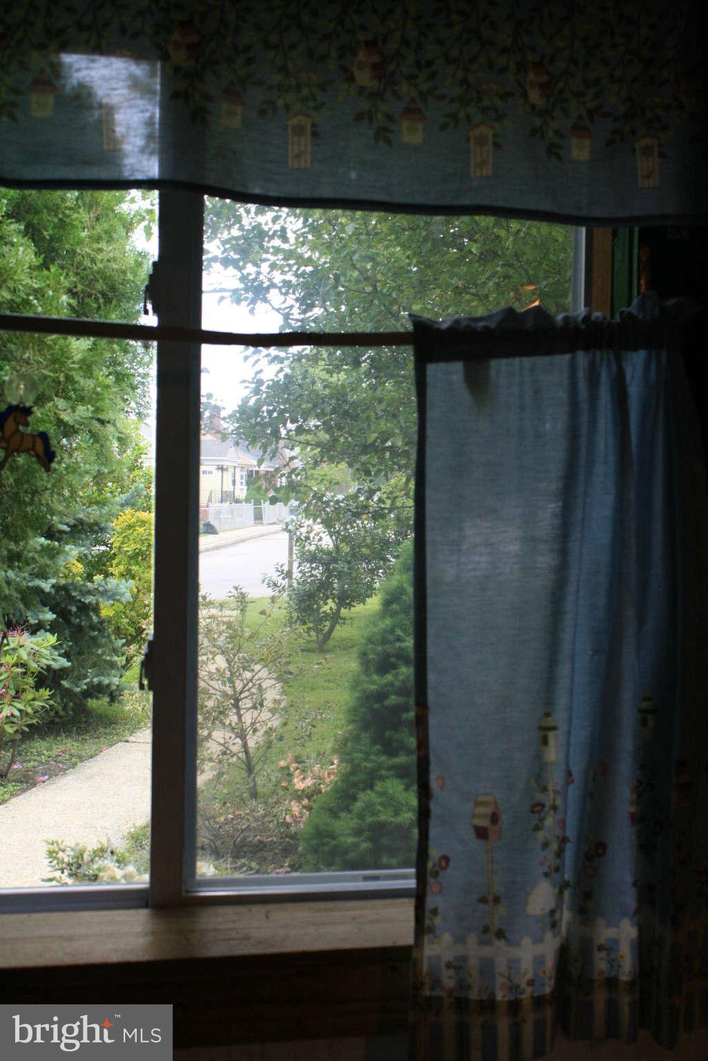 8021 Highpoint Road Baltimore, MD 21234 - Photo 6 of 30 View
