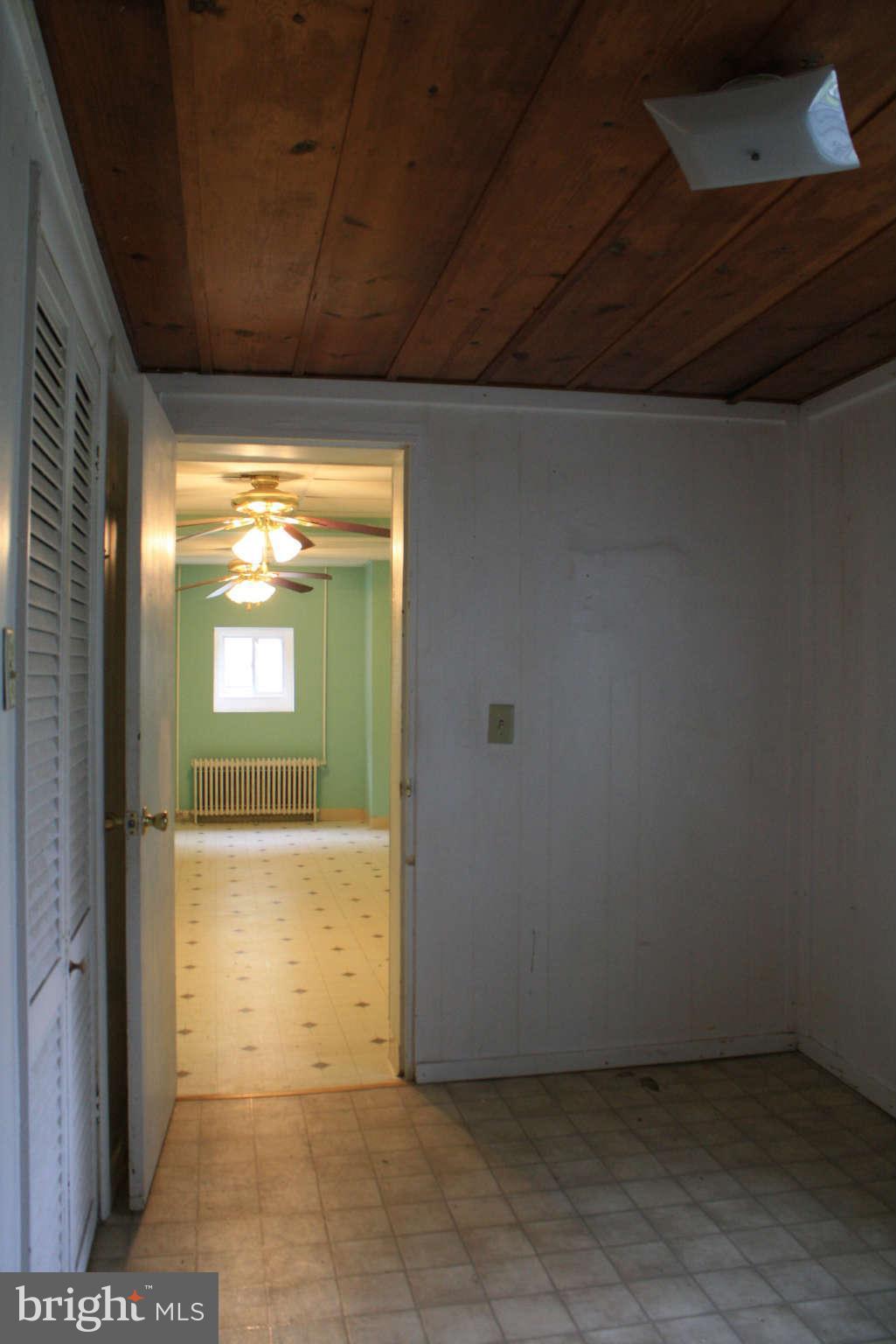 8021 Highpoint Road Baltimore, MD 21234 - Photo 10 of 30 Interior (General)