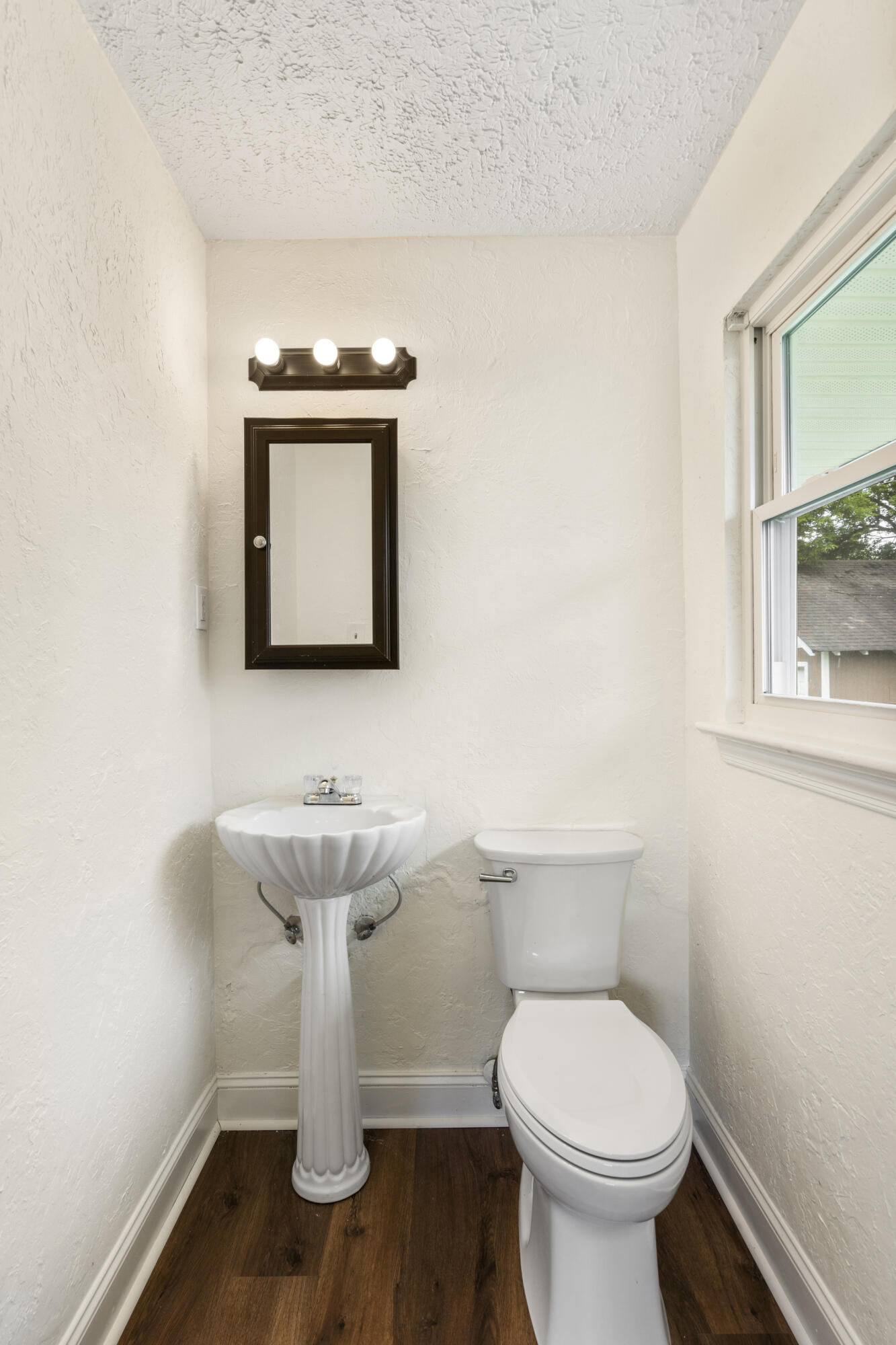 1331 Phils Drive Chattanooga, TN 37421 - Photo 26 of 37 48_dsc01592