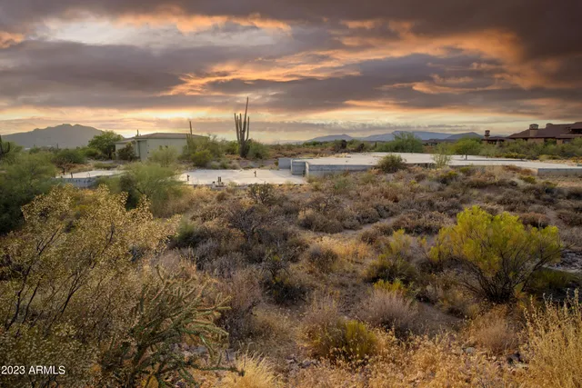 $595,000 | 36264 Sun Rock Drive, Unit 7, Carefree, AZ 85377