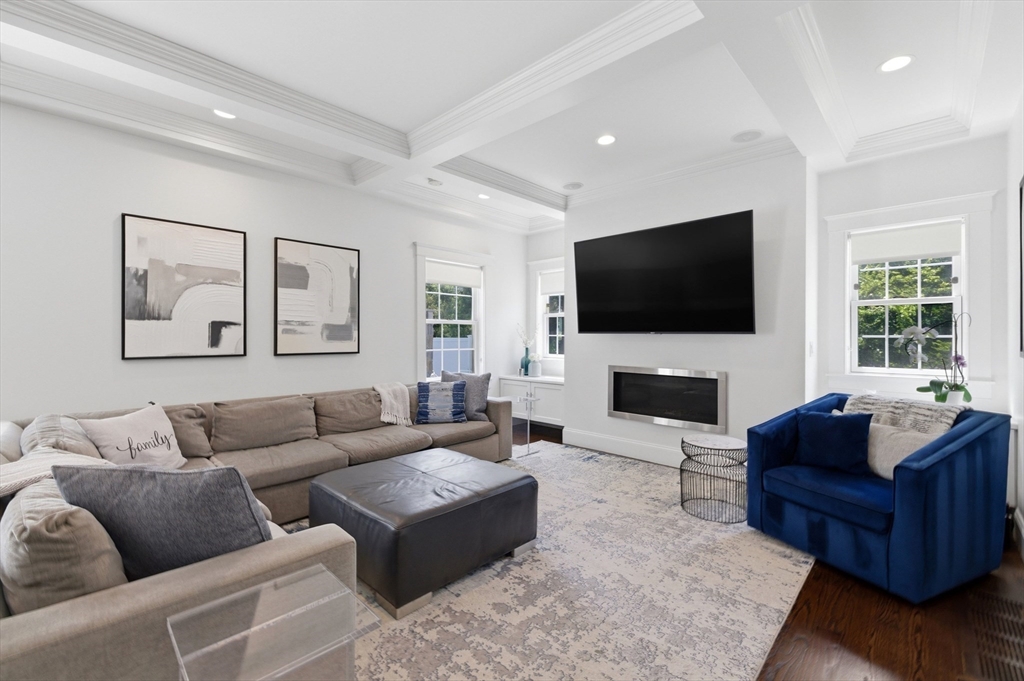 4 Augustus Road Lexington, MA 02421 - Photo 13 of 35
