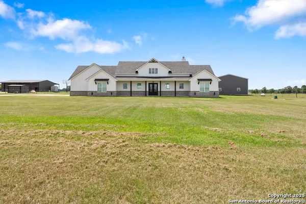 $1,299,000 | 32139 Giboney Road, Hempstead, TX 77445
