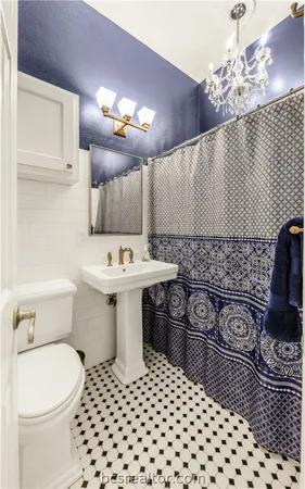 $575,000 | 9413 Whitney Lane, College Station, TX 77845