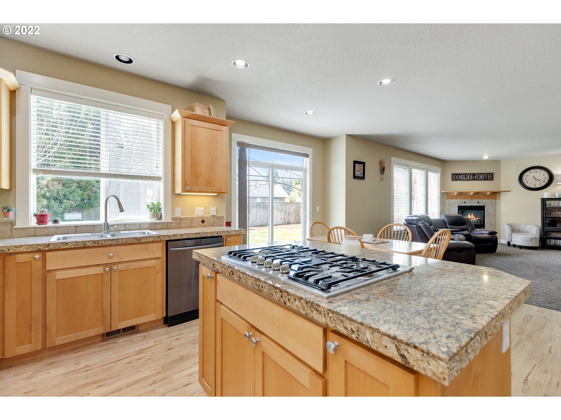 19148 Rose Road Oregon City, OR 97045 - Photo 10 of 32 Gallery Image 10