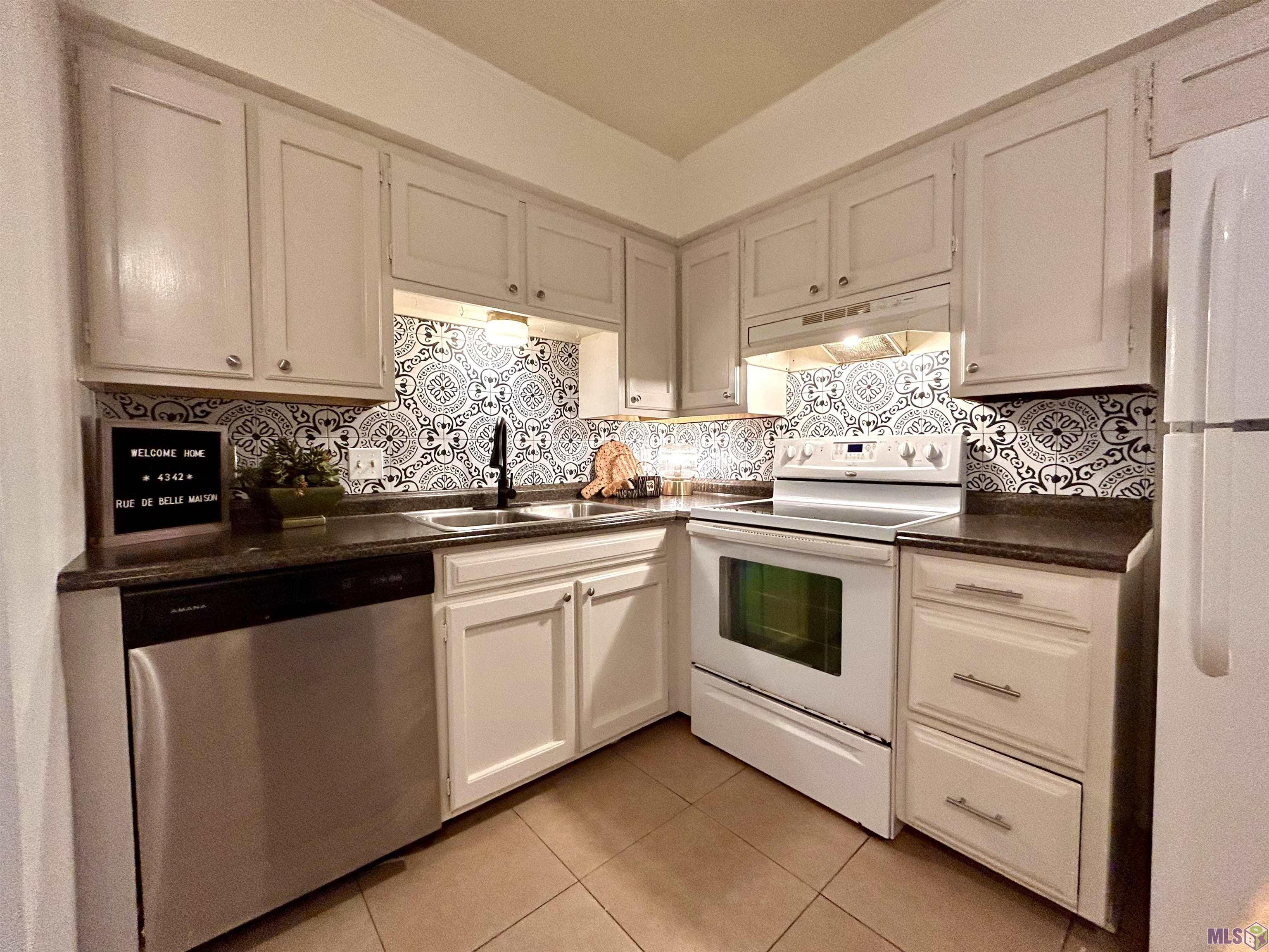 4342 Rue De Belle Maison, Unit 8 Baton Rouge, LA 70809 - Photo 4 of 36