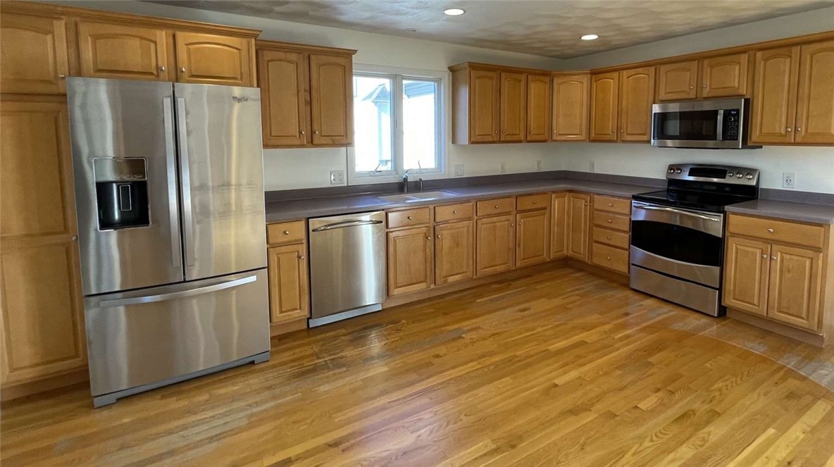 11 Briar Patch Drive Westerly, RI 02891 - Photo 7 of 20