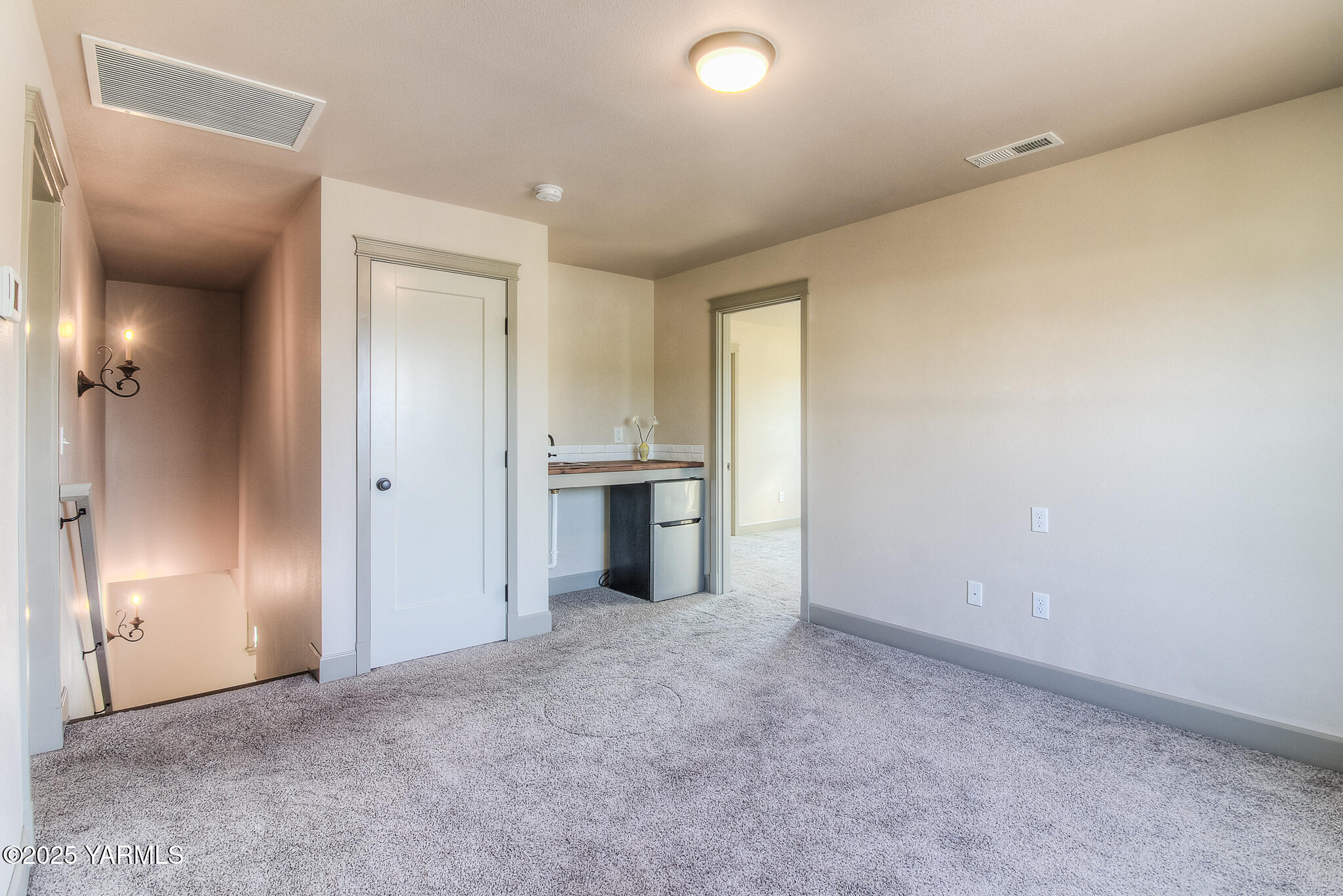 221 4th Avenue Zillah, WA 98953 - Photo 14 of 32 a view of a kitchen with a sink