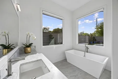 $2,200,000 | 11123 West Ricks Circle, Dallas, TX 75230