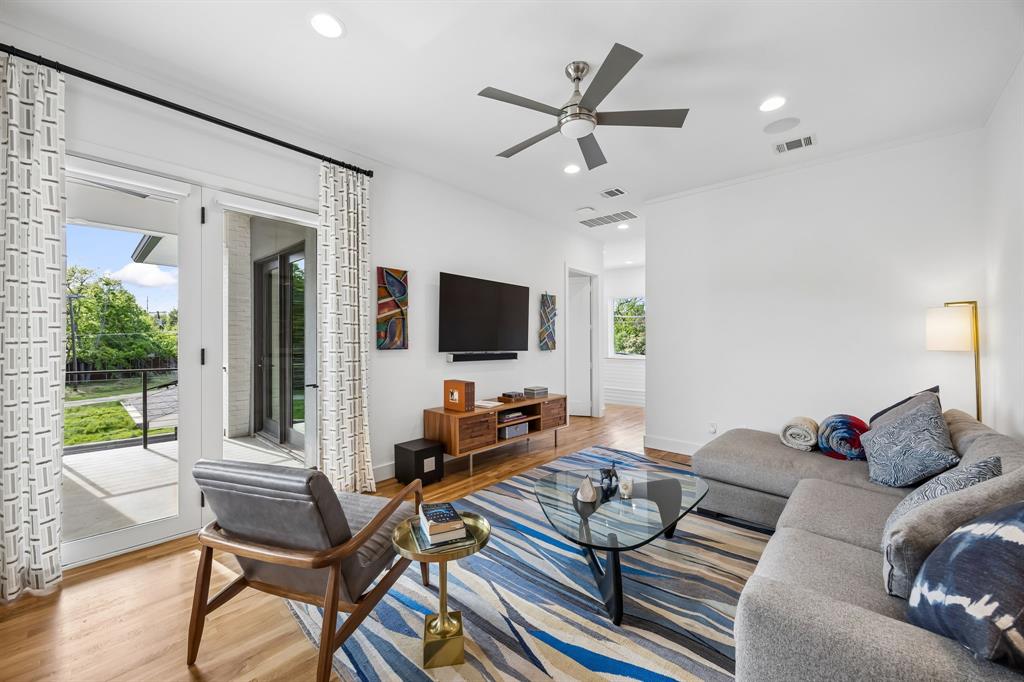 11123 West Ricks Circle Dallas, TX 75230 - Photo 21 of 30 With balcony access