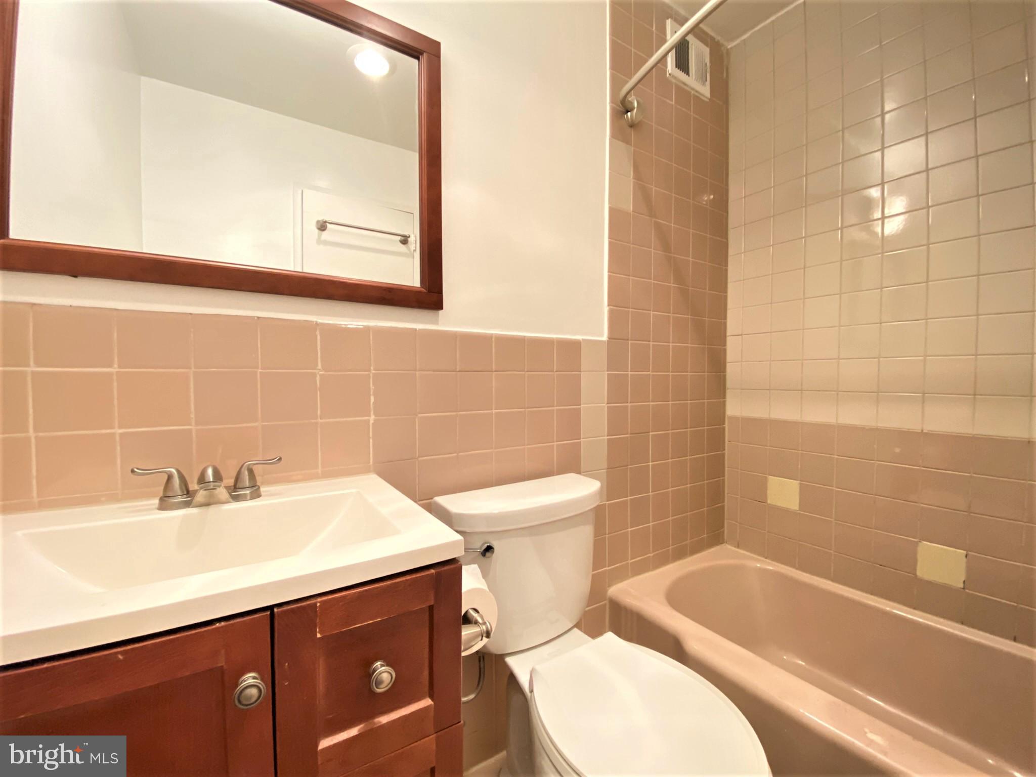 1900 Lyttonsville Road, Unit 1103 Silver Spring, MD 20910 - Photo 20 of 21 Gallery Image 20