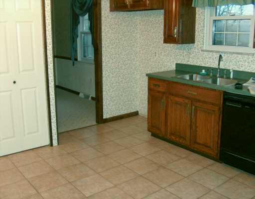 2262 Walters Road Allison Park, PA 15101 - Photo 7 of 8 Gallery Image 7