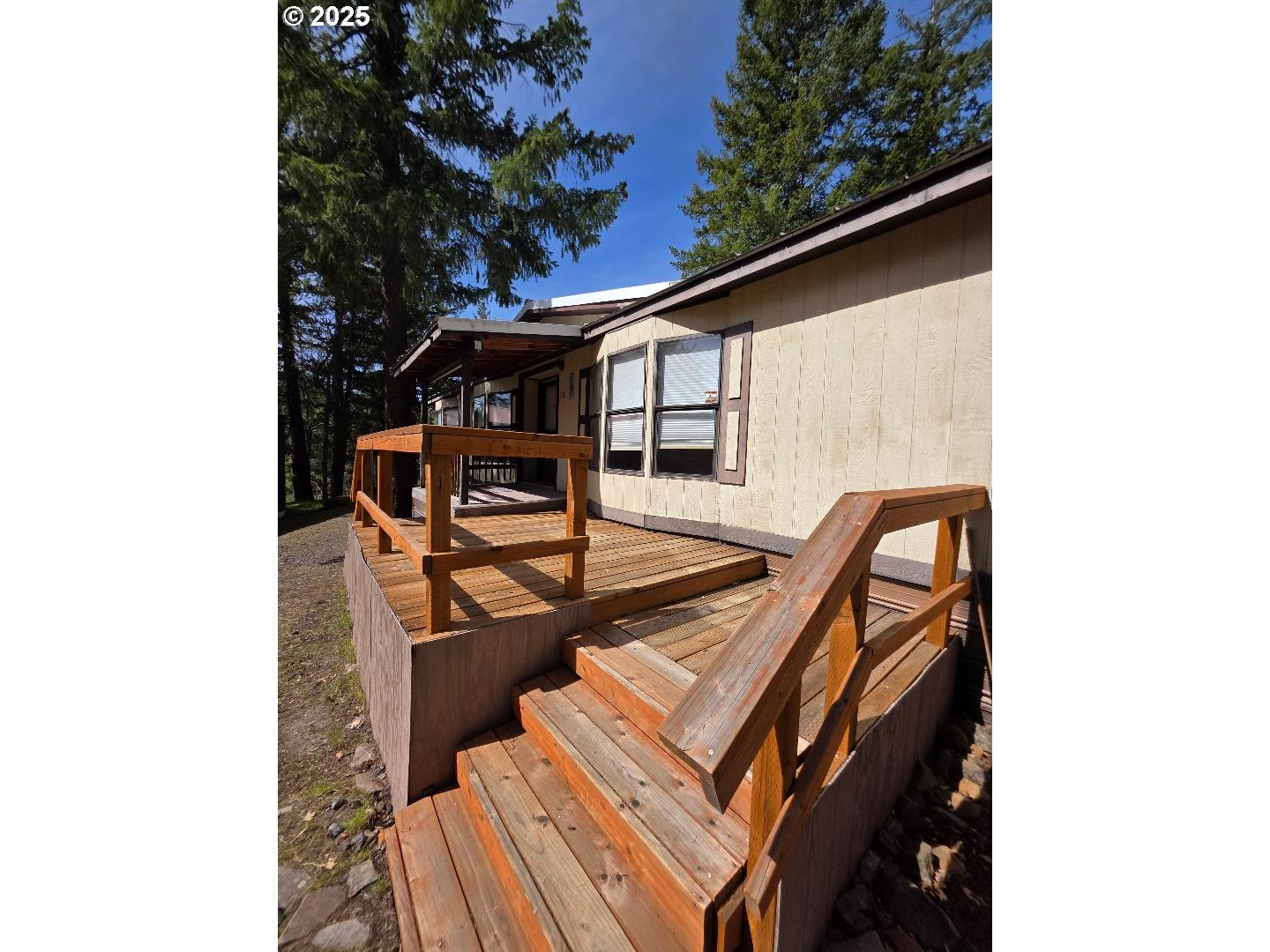358 Oak Park Place Wamic, OR 97063 - Photo 29 of 29 a view of an outdoor space with seating area
