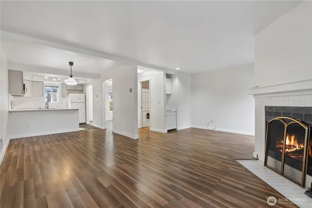 $3,450 | 10007 Northeast 12th Street, Unit 108, Bellevue, WA 98004