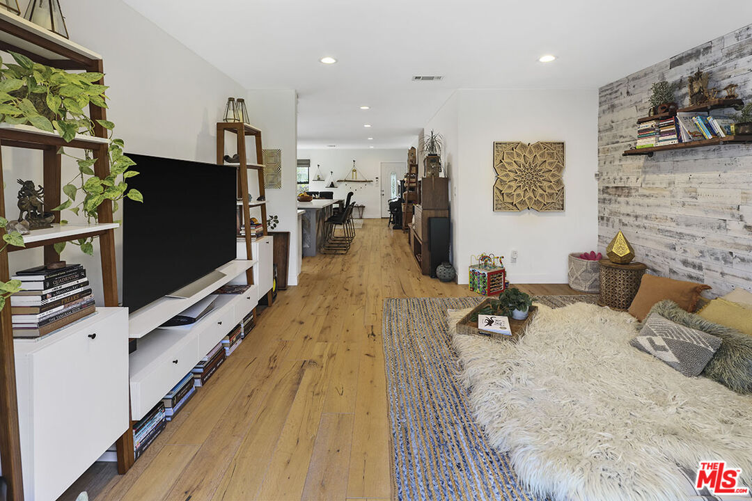 3630 Virginia Road Los Angeles, CA 90016 - Photo 10 of 28 Gallery Image 10