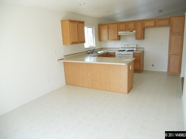 18246 Cedar View Drive Reno, NV 89508 - Photo 4 of 13 Photo 4