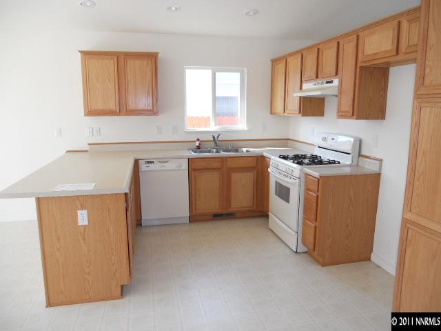 18246 Cedar View Drive Reno, NV 89508 - Photo 5 of 13 Photo 5