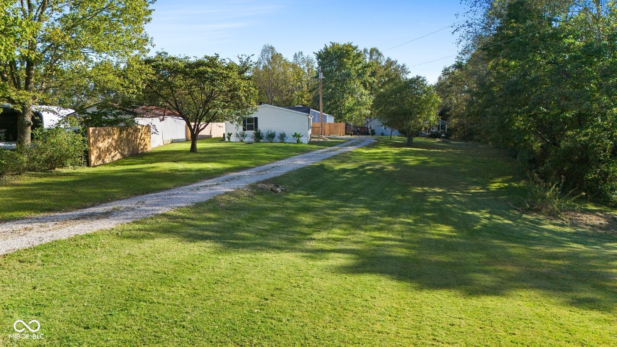 2783 West County Road 850 South Commiskey, IN 47227 - Photo 6 of 31