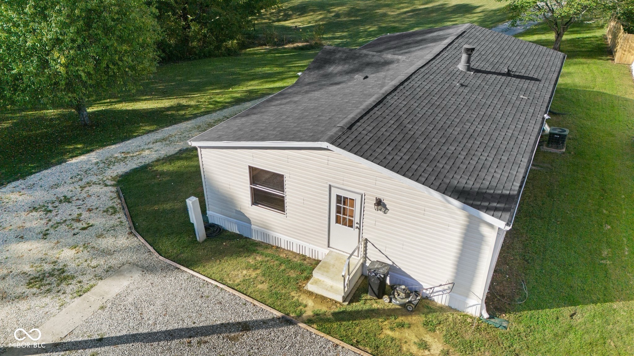2783 West County Road 850 South Commiskey, IN 47227 - Photo 7 of 31